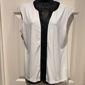 Calvin Klein Large Elegant White and Black Sleeveless blouse - new with tags